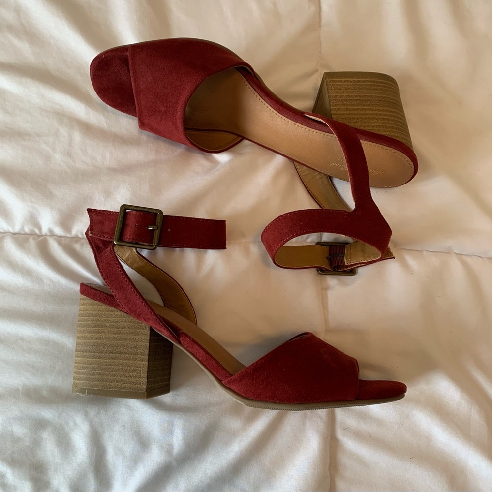 Universal Thread Red Heeled Sandals W/ Ankle Strap